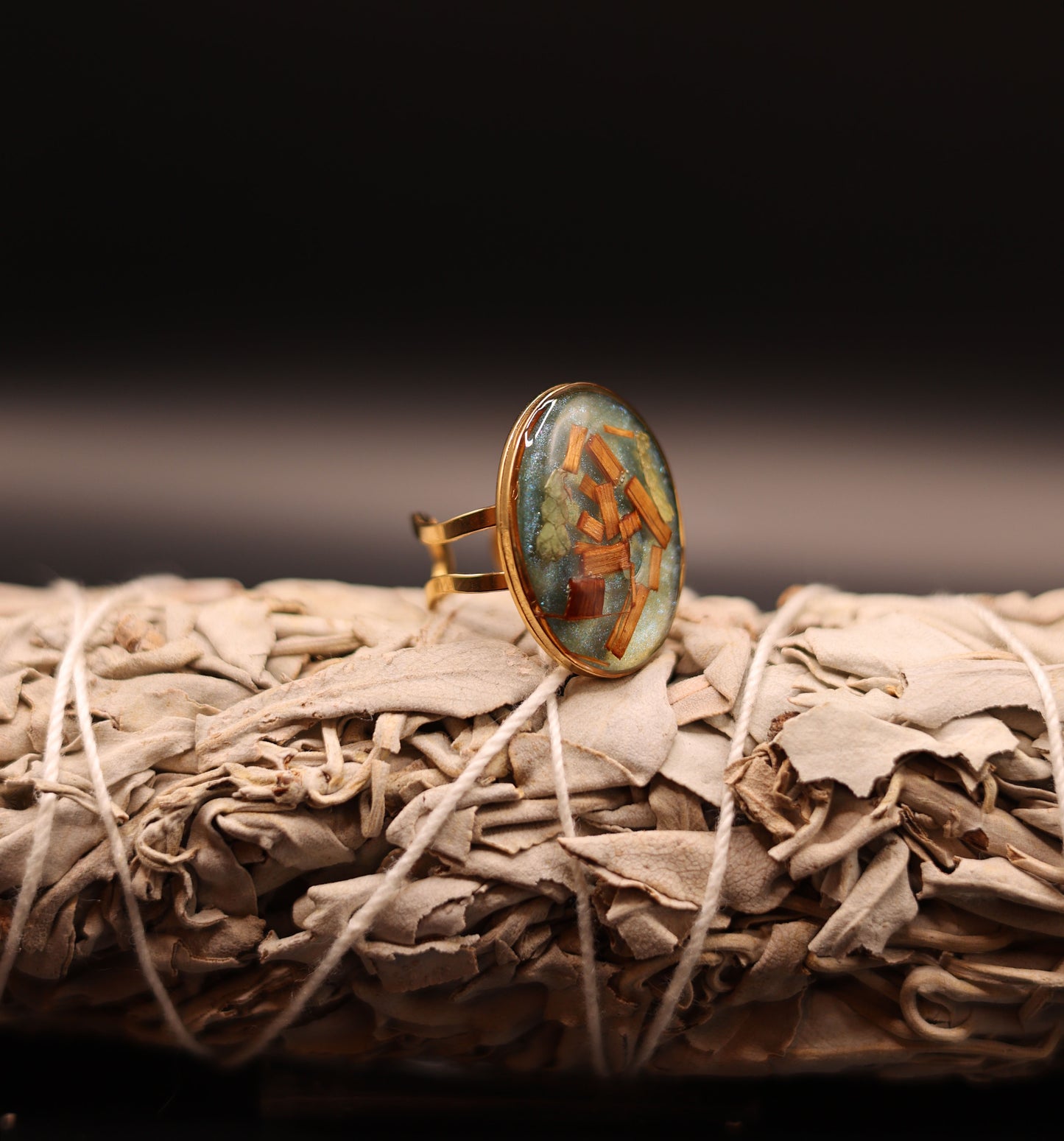 Finger -sléx̱tses ring